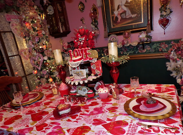 Valentine’s Day on a Tray Blog Tour and Tablescape