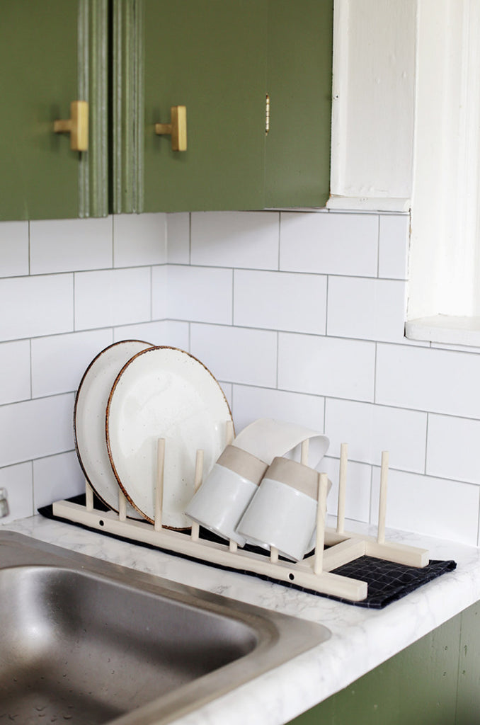 DIY Display-Worthy Racks: 3 Minimalist Designs for Drying Herbs, Dishes, and Laundry