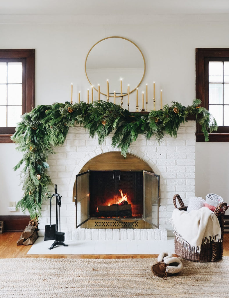 SUSTAINABLE NATURAL CHRISTMAS DECORATIONS FOR A HYGGE HOME